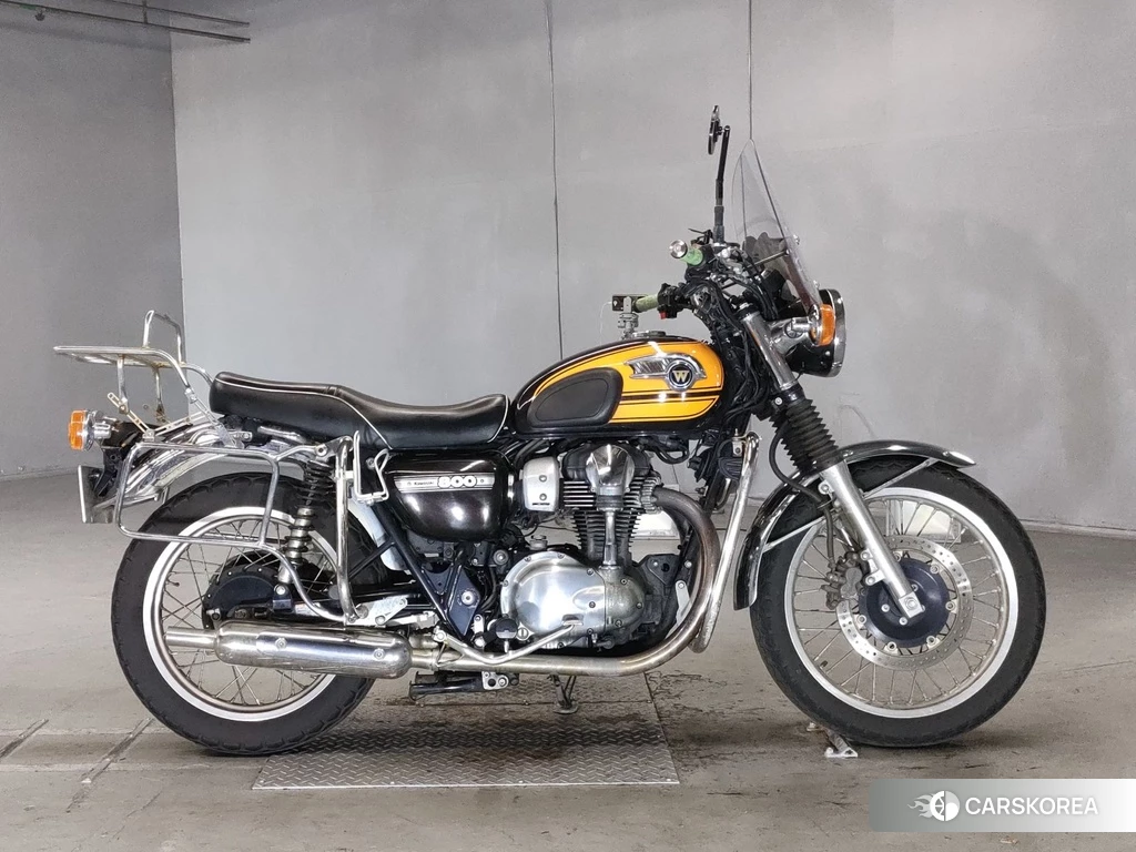 Проданный Kawasaki W800 2019 из Японии