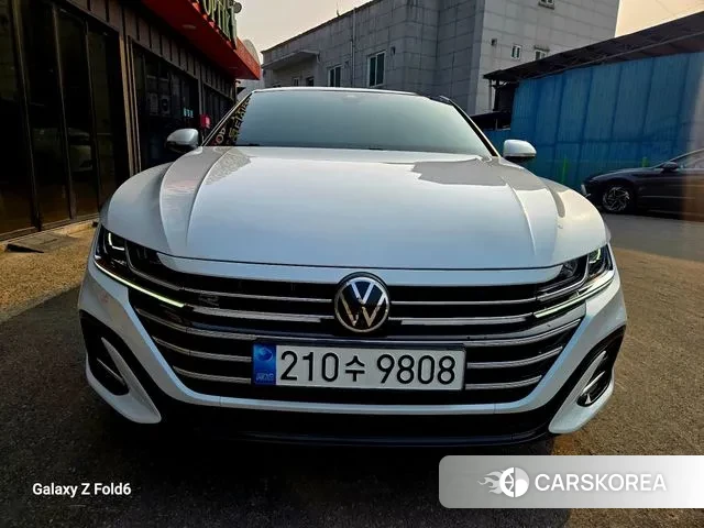 Volkswagen Arteon 2022 Белый из Кореи