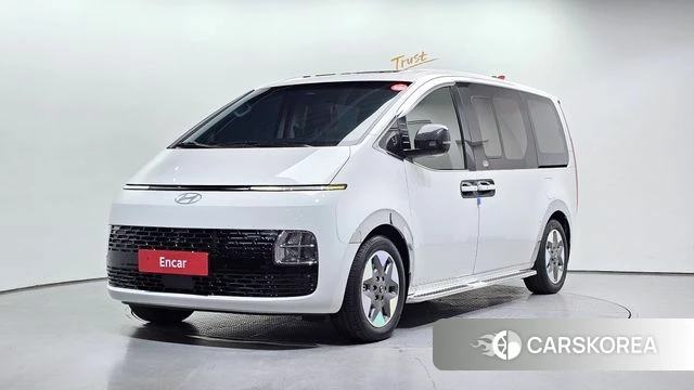 Hyundai Staria 2025 Белый из Кореи