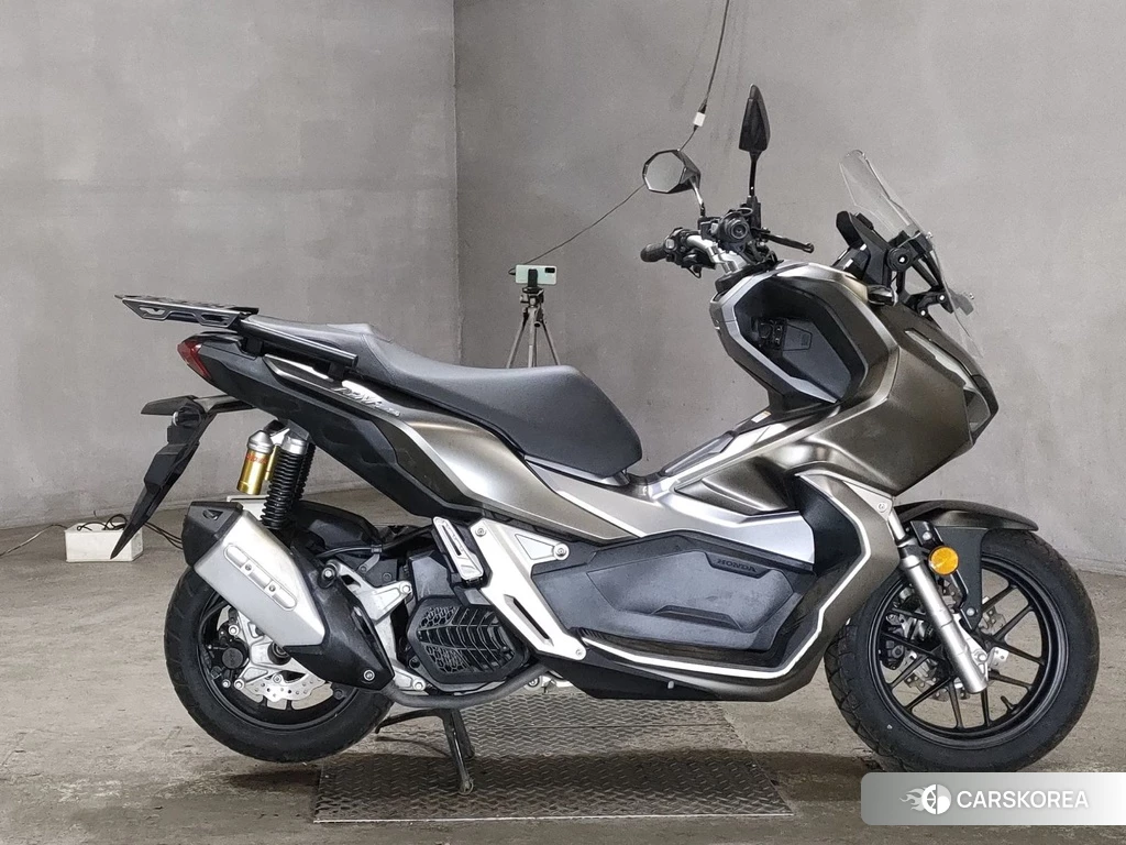 Проданный Honda ADV150 2019 из Японии, фото 2