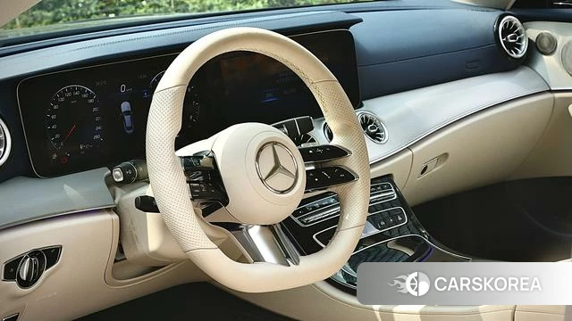 Mercedes-Benz E-class (imported) 2022 Темно-серый из Китая