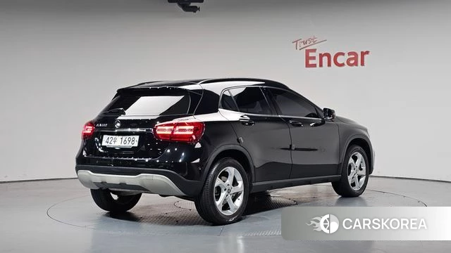 Mercedes-Benz GLA-Class X156 2018 Черный из Кореи