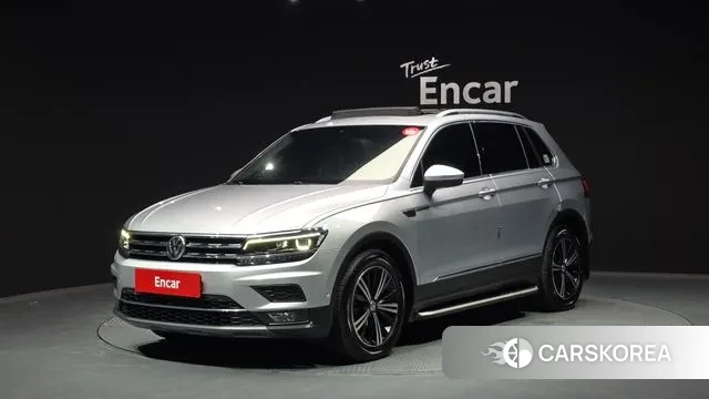 Volkswagen Tiguan second Generation 2018 Серебристо-серый из Кореи