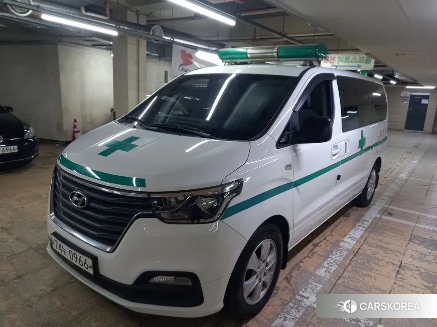 Hyundai The New Grand Starex 2018 Белый из Кореи