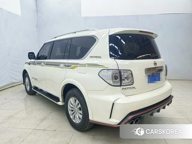 Nissan Toure 2019 Белый из Китая