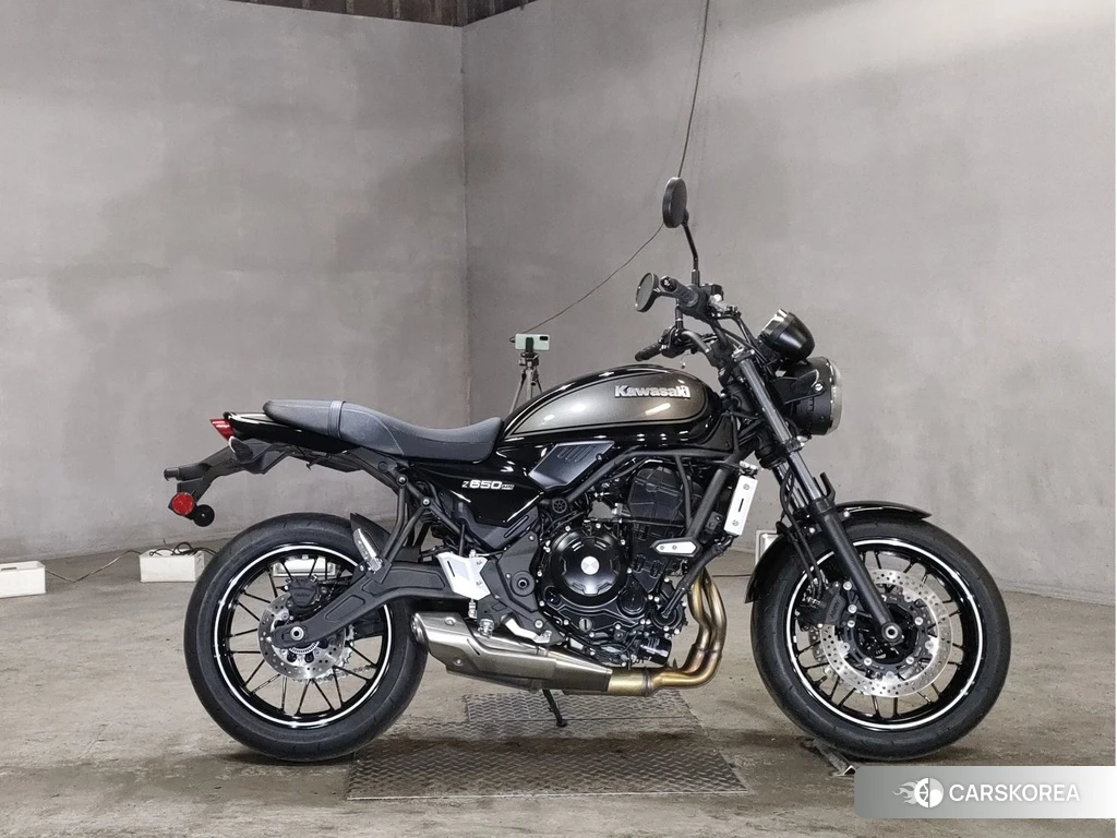 Проданный Kawasaki Z650RS 2023 из Японии