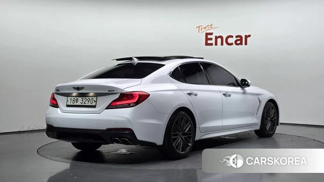 Genesis G70 2018 Белый из Кореи