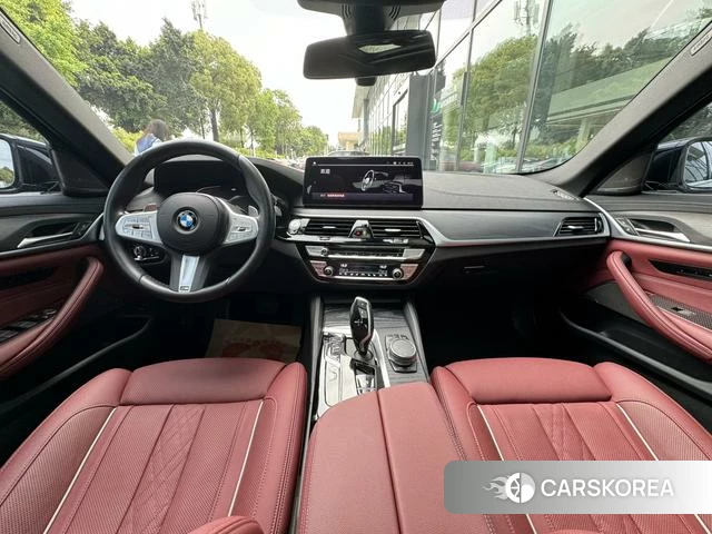 BMW 5 series 2024 Черный из Китая