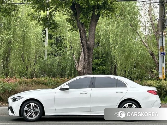 Mercedes-Benz Class C 2022 Белый из Китая