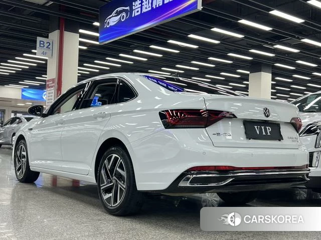 Volkswagen Sagitar 2024 Белый из Китая