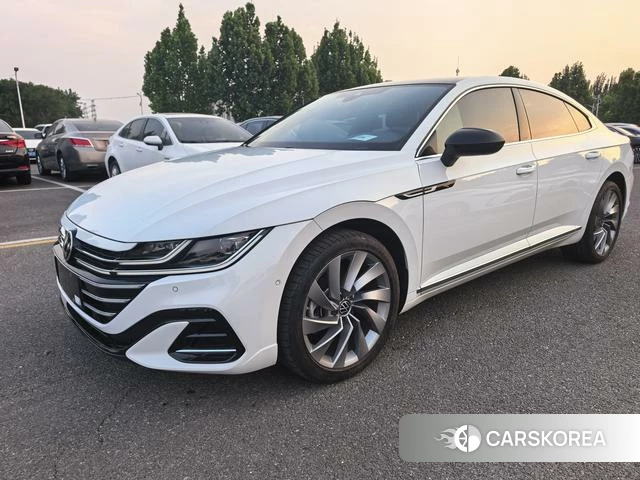 Volkswagen CC 2023 Белый из Китая