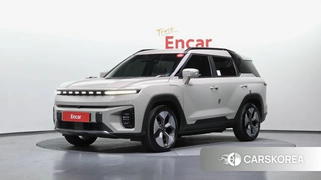 Ssangyong Torres EVX 2023 Жемчужный цвет из Кореи