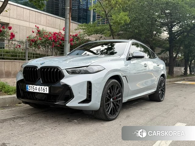 BMW X6 (G06) 2025 Небесно-голубой из Кореи