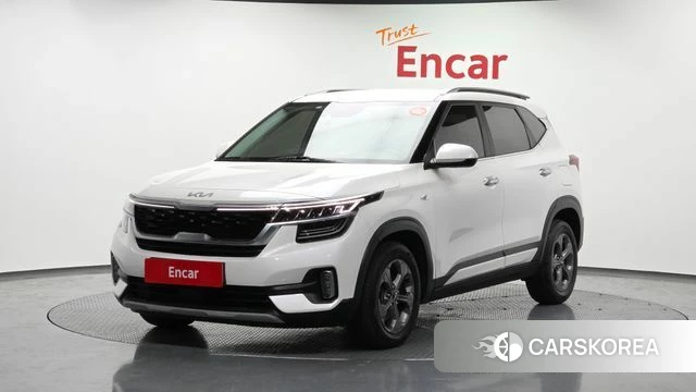 Kia Seltos 2022 Белый из Кореи