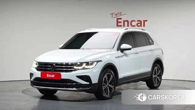 Volkswagen Tiguan second Generation 2022 Белый из Кореи