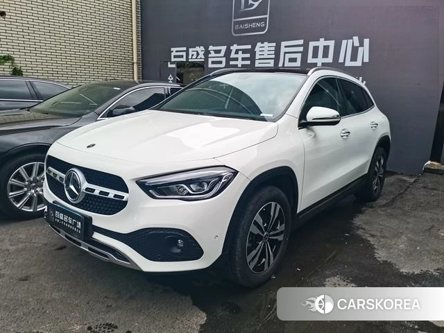 Mercedes-Benz GLA 2021 Белый из Китая