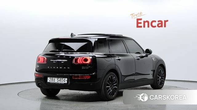 Mini Cooper Clubman 2018 Черный из Кореи