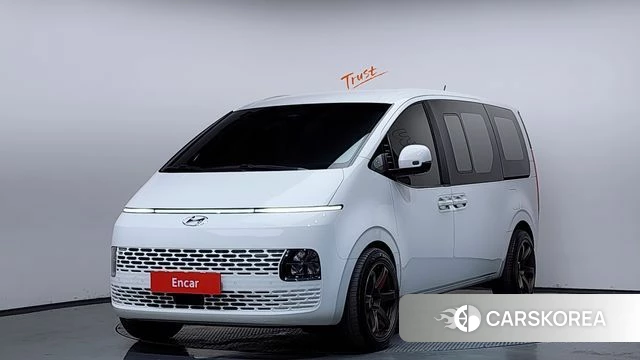 Hyundai Staria 2023 Белый из Кореи