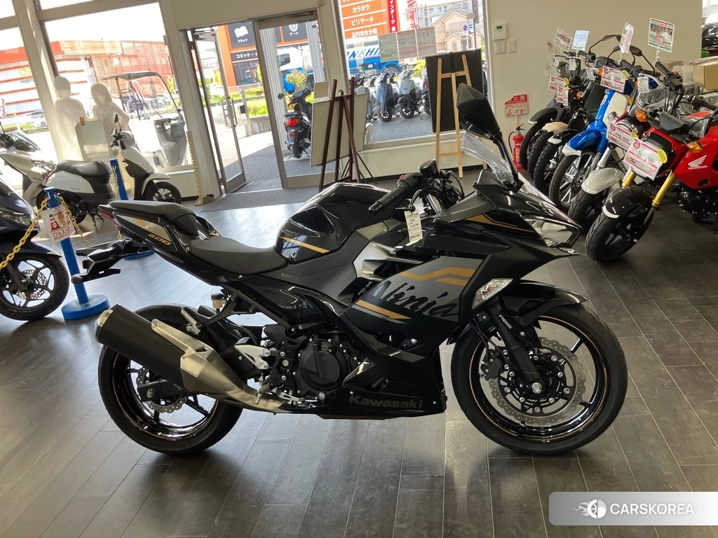 Проданный Kawasaki Ninja 400-2 2020 из Японии, фото 2