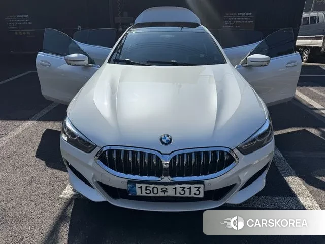 BMW 8 Series (G15) 2021 Белый из Кореи