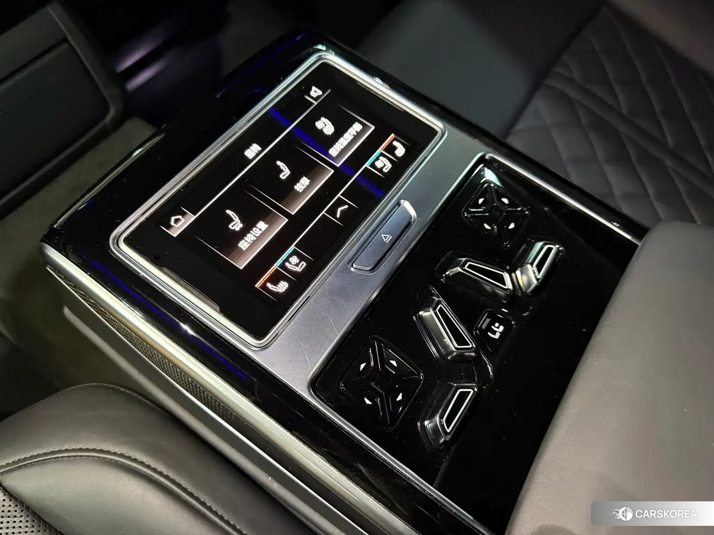 Audi S8 2021 Silver/gray из Китая