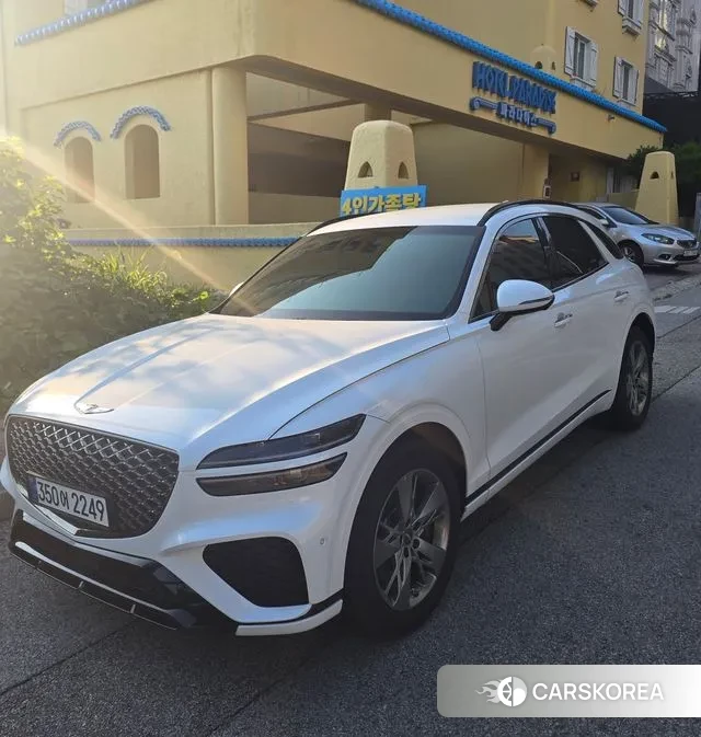 Genesis GV70 2023 Белый из Кореи