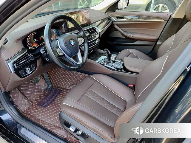 BMW 5 series 2021 Черный из Китая