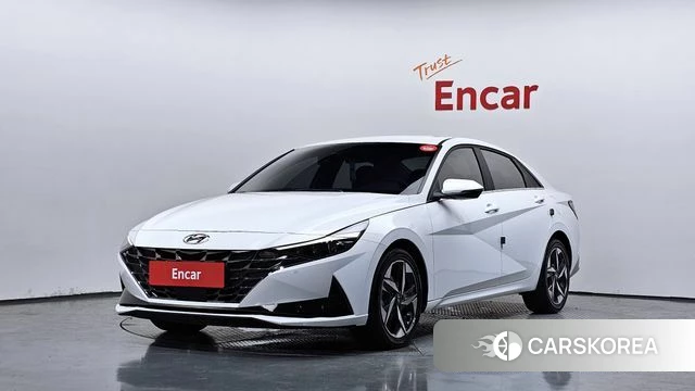 Hyundai Avante (CN7) 2023 Белый из Кореи