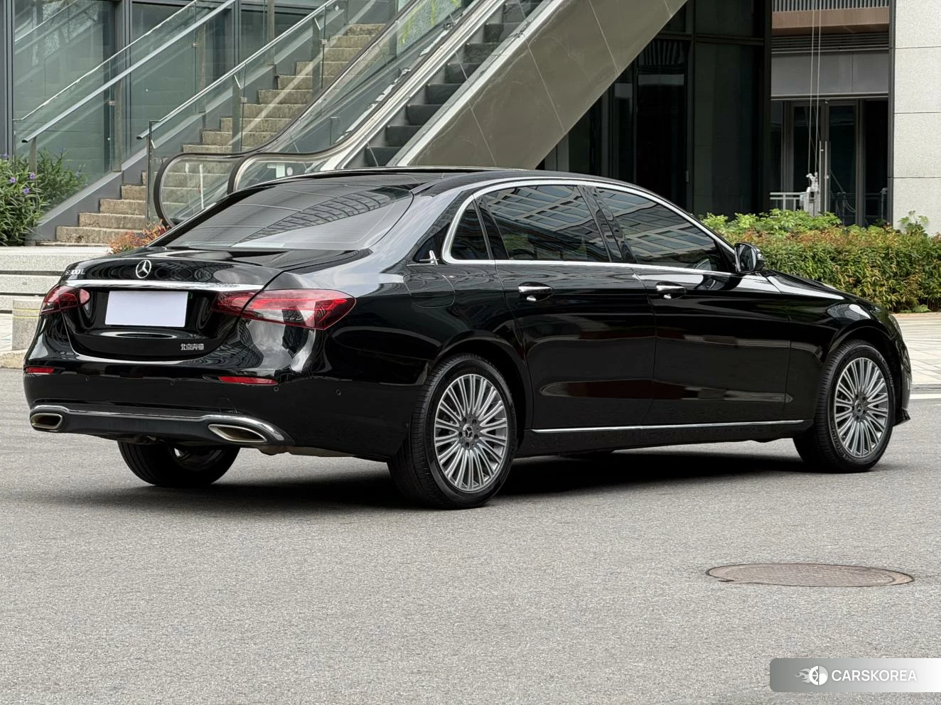 Mercedes-Benz E-class 2022 Черный из Китая