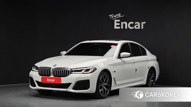 BMW 5 Series (G30) 2022 Белый из Кореи
