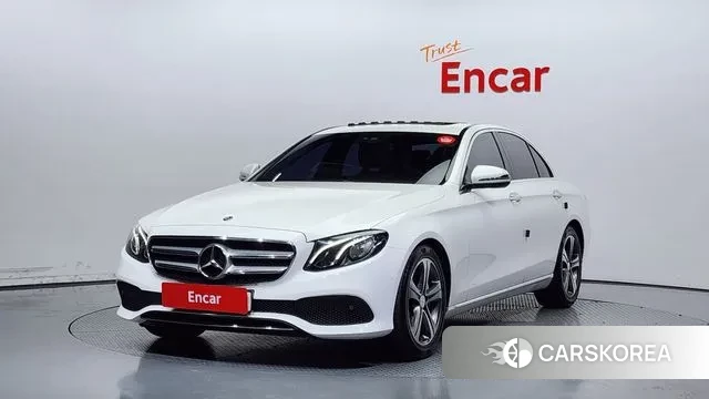 Mercedes-Benz E-Class W213 2019 Белый из Кореи