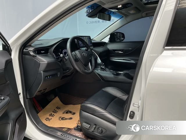 Toyota Ling Fang HARRIER 2023 Белый из Китая