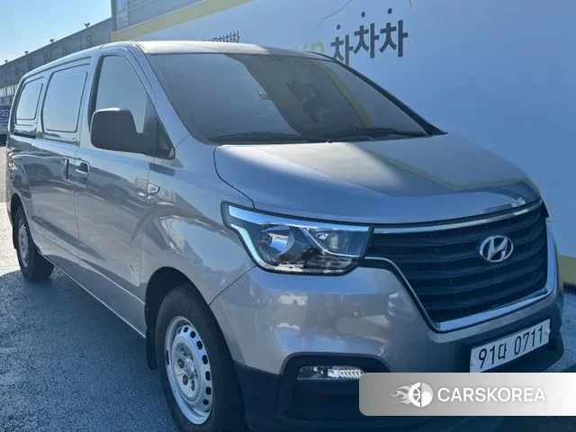 Hyundai The New Grand Starex 2019 Серебряный из Кореи