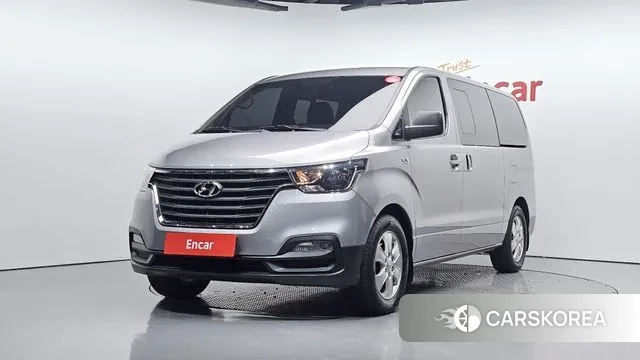 Hyundai The New Grand Starex 2020 Серебристо-серый из Кореи