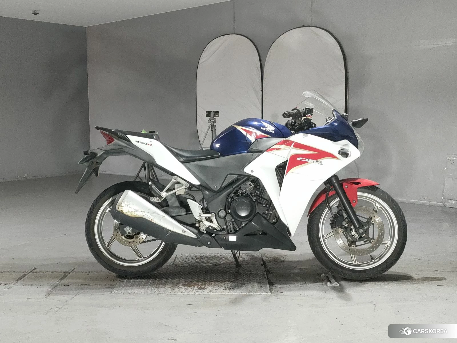 Проданный Honda CBR250R 2011 из Японии