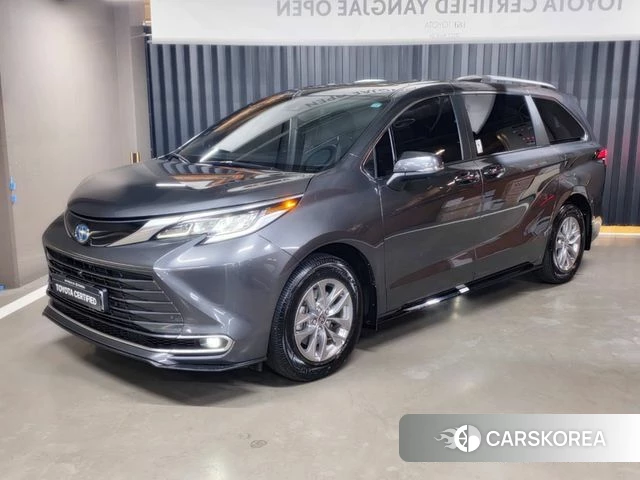 Toyota Sienna 4th Generation 2025 Серый из Кореи