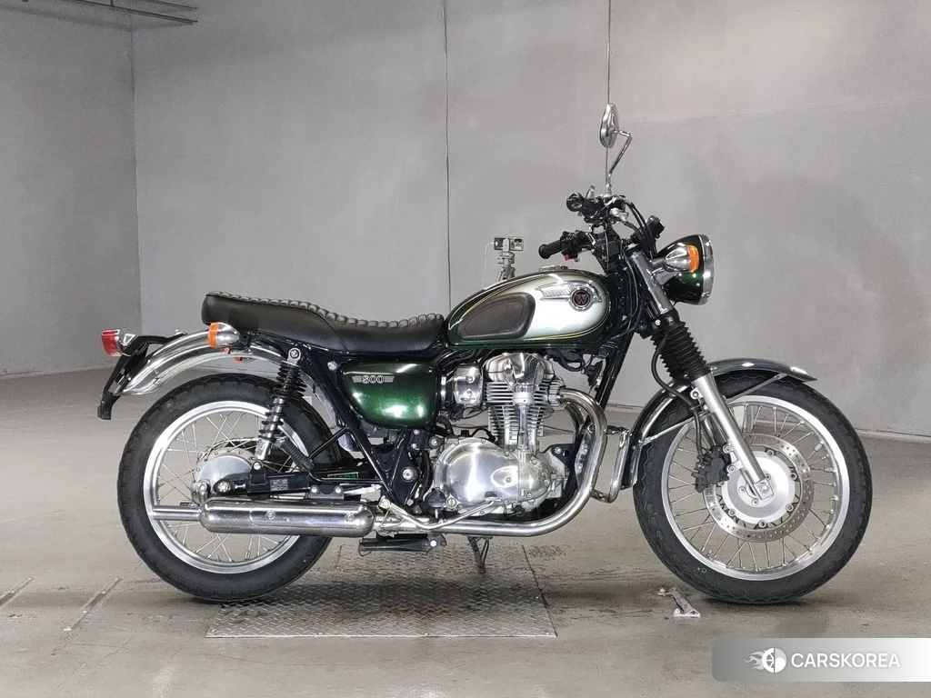 Проданный Kawasaki W800 2013 из Японии