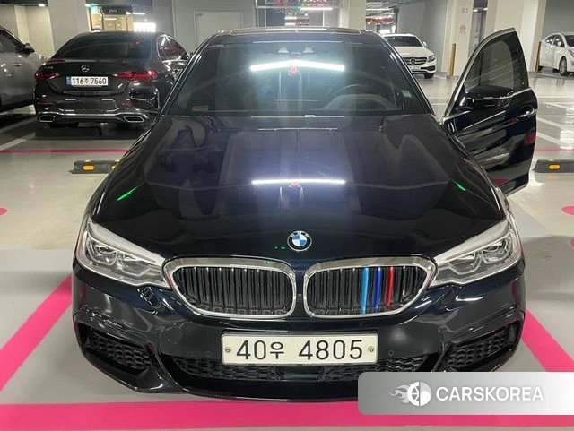 BMW 5 Series (G30) 2018 Черный из Кореи