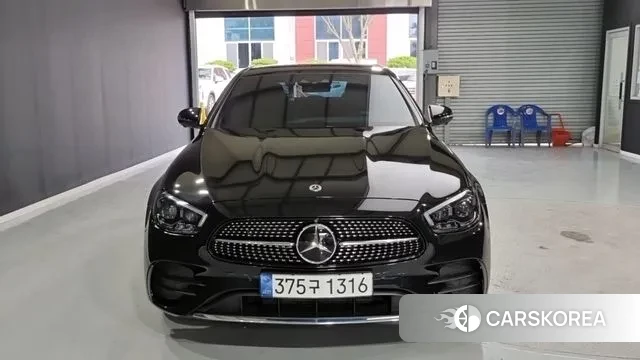 Mercedes-Benz E-Class W213 2021 Черный из Кореи