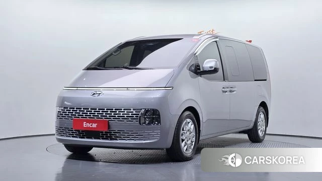 Hyundai Staria 2023 Серебряный из Кореи