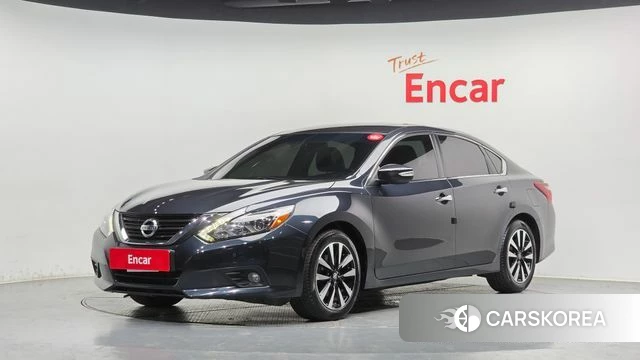 Nissan Altima 2018 Серый из Кореи