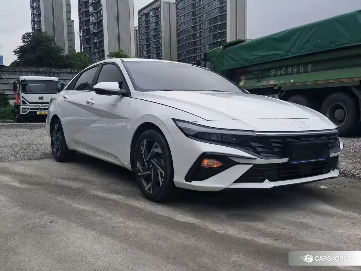 Hyundai Elantra 2026 Белый из Китая