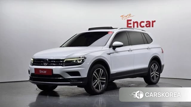 Volkswagen Tiguan Allspace 2020 Белый из Кореи