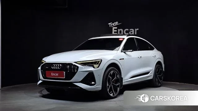 Audi e-Tron 2021 Белый из Кореи