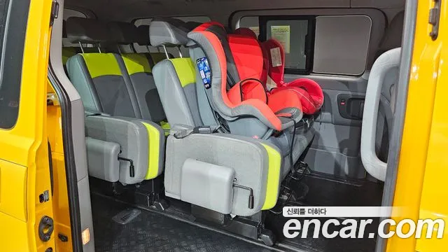 Hyundai The New Grand Starex 2019 Желтый из Кореи