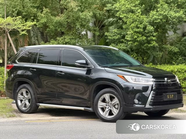 Toyota Highlander 2021 Черный из Китая