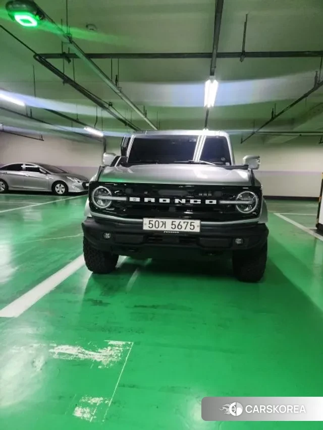 Ford Bronco 6th Generation 2022 Серебряный из Кореи