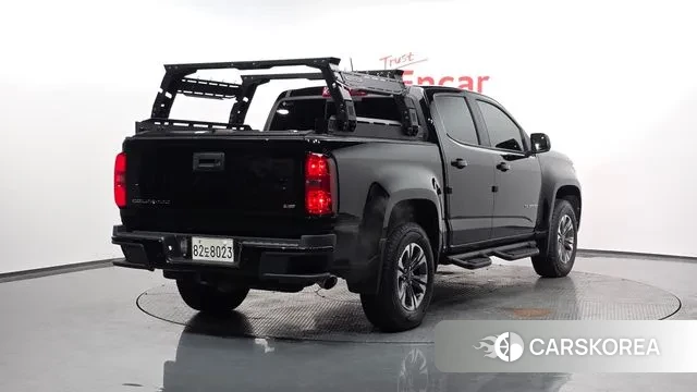 Chevrolet (GM Daewoo) Real New Colorado 2022 Черный из Кореи