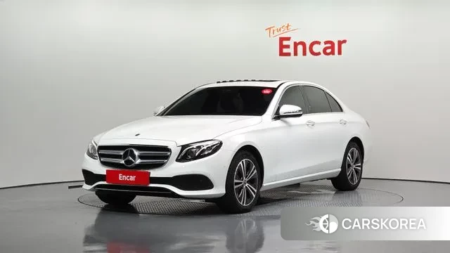 Mercedes-Benz E-Class W213 2020 Белый из Кореи