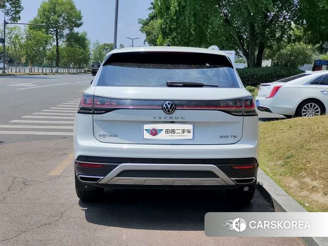 Volkswagen Tanyue 2024 Белый из Китая